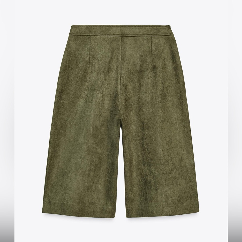 Suede effect shorts